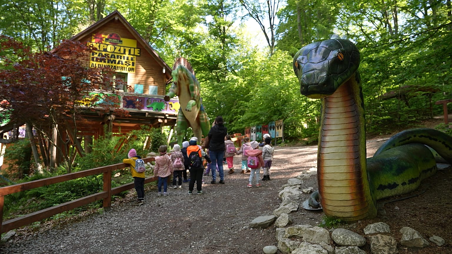 Life-size dinosaurs to diversify tourism