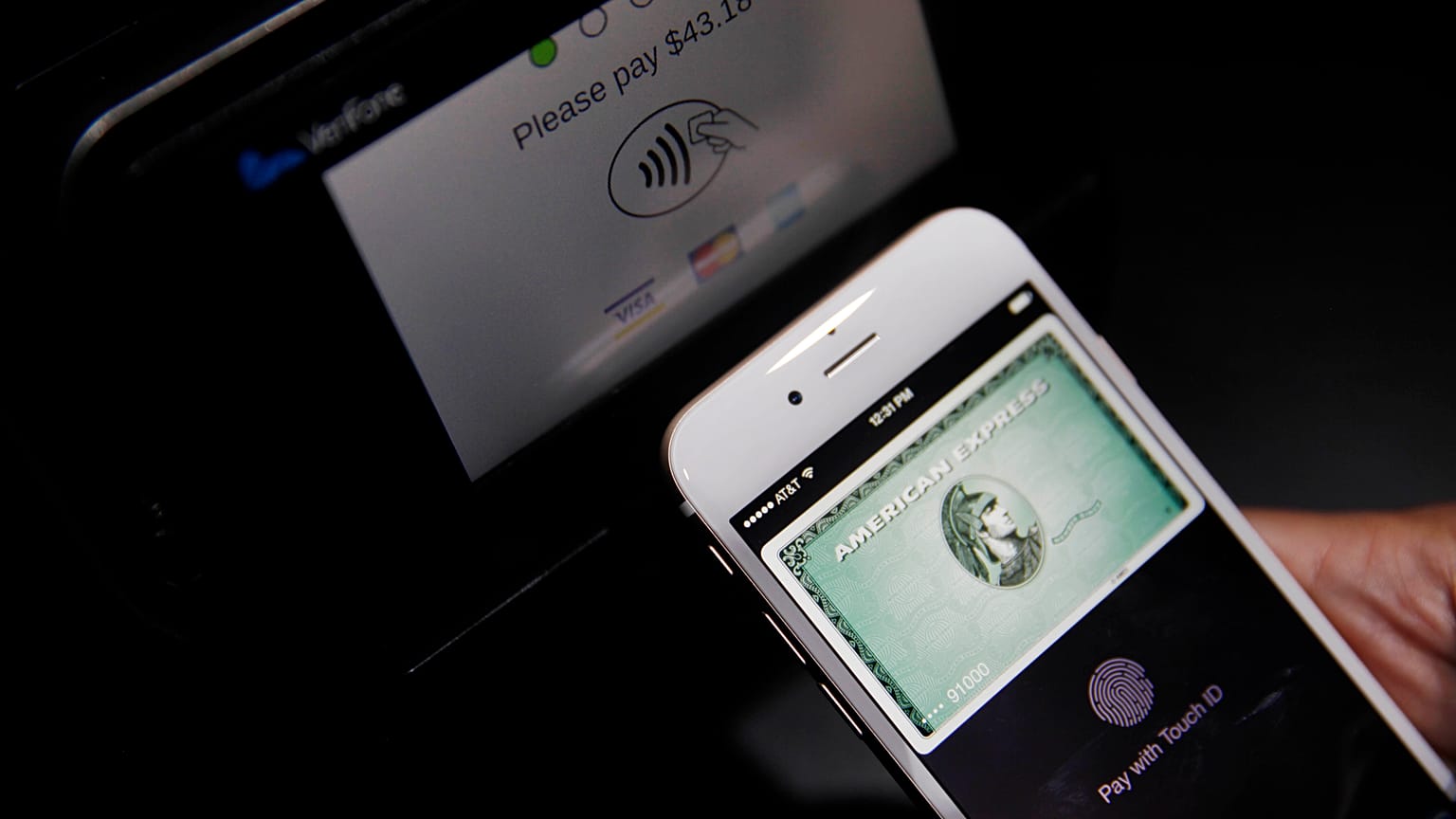 Apple Pay is demonstrated after its launch. 