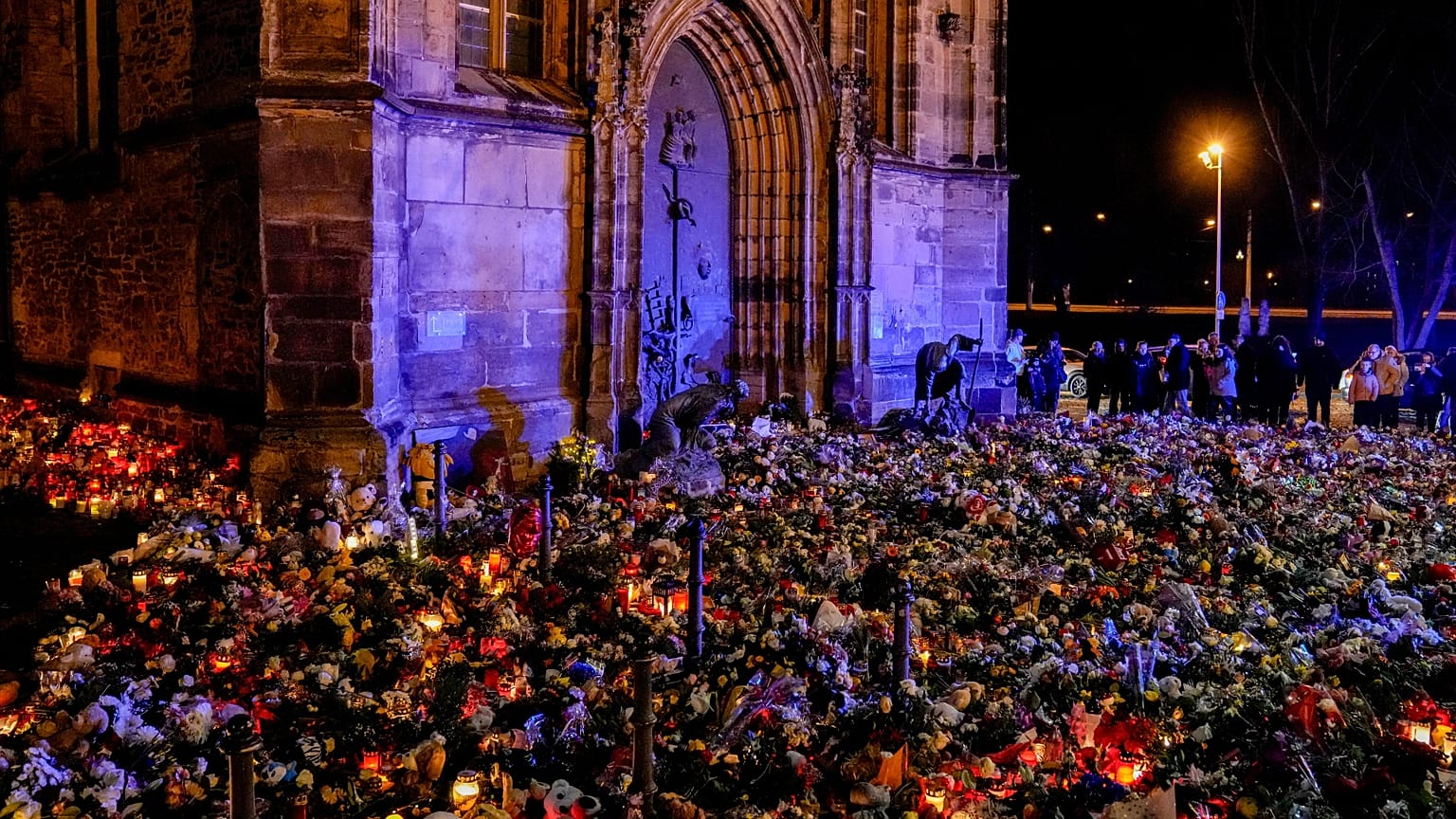 One year after the attack on the Magdeburg Christmas market, hundreds of people are still dealing with the aftermath, while the accused is on strike.