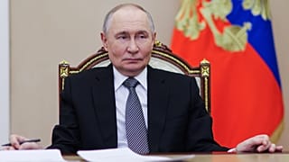 Vladimir Putin has warned against the reparations loan.
