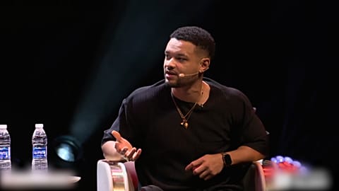 Steven Bartlett gives is his insight on creating a Startup.